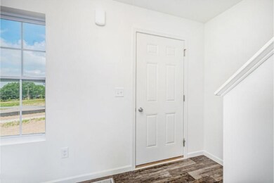 STG103-E1870-Foyer