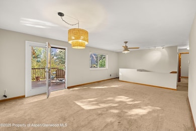 05-30MountainShadowsDrive_2510_0248