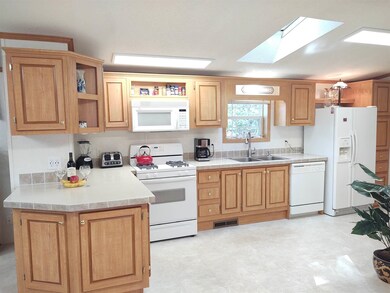 10 Hickory Ave, North Hampton, NH 03862 - photo 2