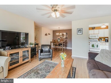 2604 Thistledown Ct unit 2604, Sewell, NJ 08080 - photo 4