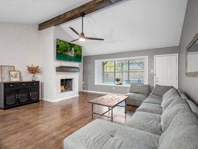 17022 Blackhawk Blvd, Friendswood, TX 77546 - photo 5