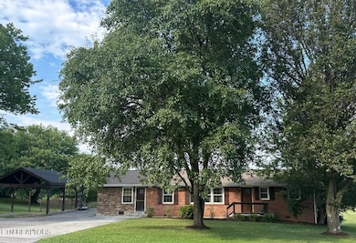 8024 Sharp Rd, Powell, TN 37849 - photo 2