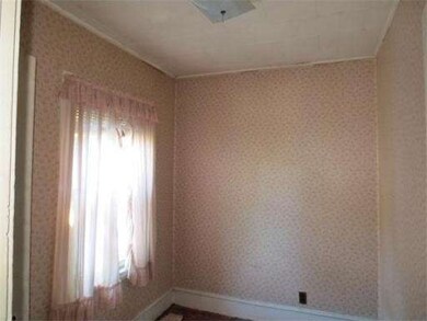 1 Winthrop Place, Revere, MA 02151 - photo 4