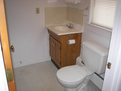 9 Alpine Place unit 2nd FLR, Franklin, MA 02038 - photo 3