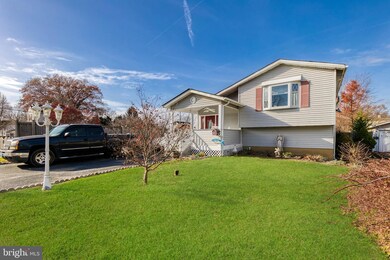 240 Asbury Rd, Pasadena, MD 21122 - photo 4