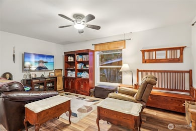 11134 Winlock Ct SE, Olympia, WA 98513 - photo 5