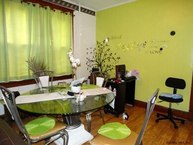 624 N Pearl St, Menands, NY 12204 - photo 4