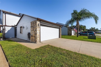 2263 Deerwood Dr, New Smyrna Beach, FL 32168 - photo 2