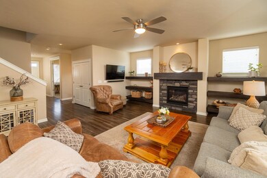 2970 Yew Park Ln, Redmond, OR 97756 - photo 5