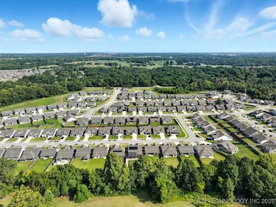 1917 E Van Buren St, Broken Arrow, OK 74011 - photo 7