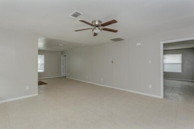 5130 Chapman St unit 5, Houston, TX 77009 - photo 2