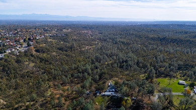 4200 Sunglow Dr, Redding, CA 96001 - photo 7