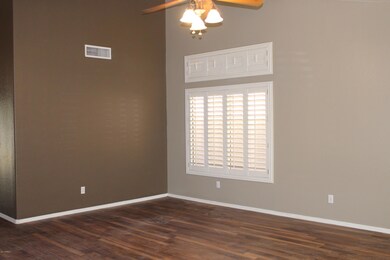 460 S Pineview Dr, Chandler, AZ 85226 - photo 4