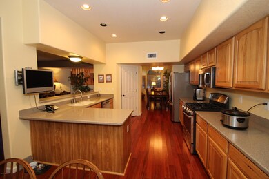 Kitchen 4.JPG
