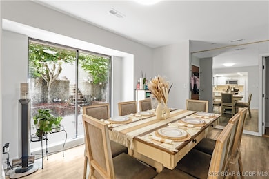Dining room vibes