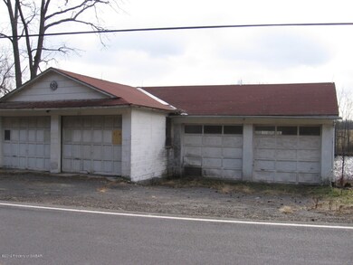 Detached Garage