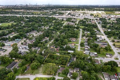 3814 Russell St, Houston, TX 77026 - photo 3