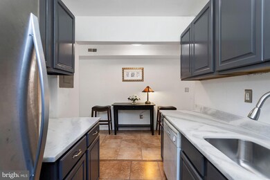 11 46th St SE unit B1, Washington, DC 20019 - photo 5