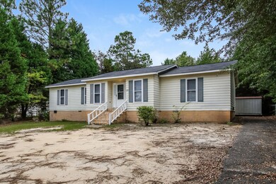 001-photo-front-view-14015991