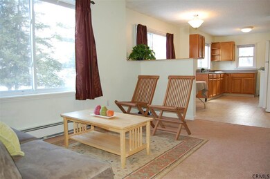 9 Wisconsin Ave, Rensselaer, NY 12144 - photo 3