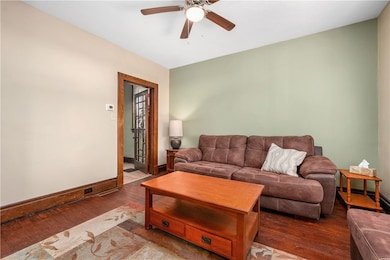 1216 Yetta Ave unit B, Pittsburgh, PA 15212 - photo 6