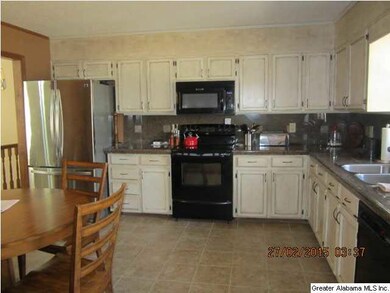 UPDATED APPLIANCES AND GRANITE COUNTERS AND NICE B