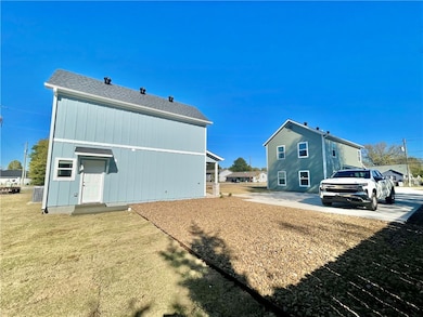 506 Park St unit A, Springdale, AR 72764 - photo 7