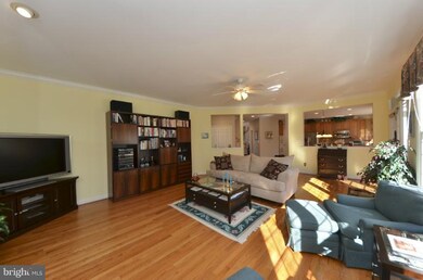 9449 Brenner Ct, Vienna, VA 22180 - photo 4