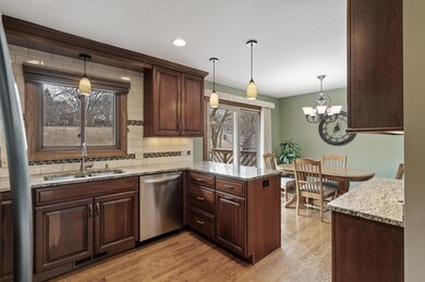 7201 Vinewood Ln N, Osseo, MN 55311 - photo 5