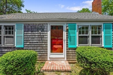 595 Phinneys Ln, Centerville, MA 02632 - photo 3