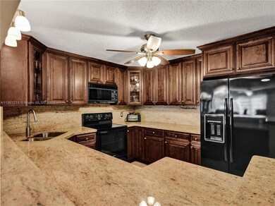 9070 Fairbanks Ln unit 2, Boca Raton, FL 33496 - photo 2