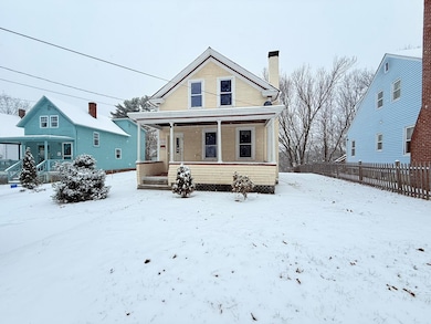 63 W Terrace St, Claremont, NH 03743 - photo 2
