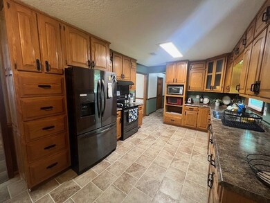 4863 Youngie Fussell Rd, Ambrose, GA 31512 - photo 4