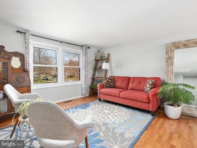 2457 Keele Dr, Herndon, VA 20171 - photo 5