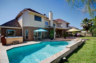 406 Overlook Dr, Friendswood, TX 77546 - photo 2