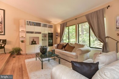 7529 Waterlily Way, Columbia, MD 21046 - photo 6