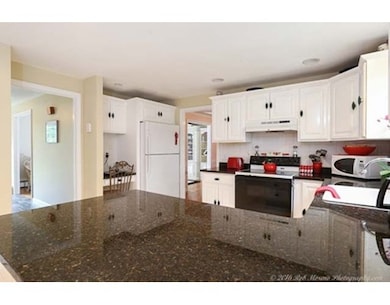 141 Stonecleave Rd, North Andover, MA 01845 - photo 7