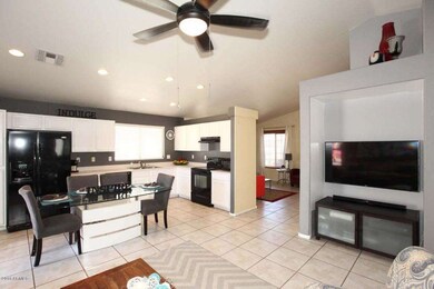 Family Room-Kitchen2