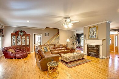 900 Anns Ct, Asheboro, NC 27205 - photo 3