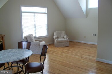 14390 Calvert St unit B, Solomons, MD 20688 - photo 4