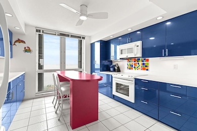 Eastpointe unit 10G, Riviera Beach, FL 33404 - photo 2