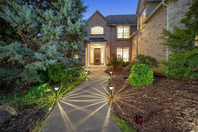 1032 W Lindsey St, Norman, OK 73069 - photo 2