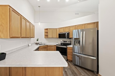 Bright and clean kitchen!