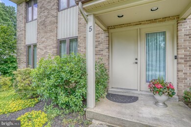 5 Sparrow Ct, Wilmington, DE 19808 - photo 2