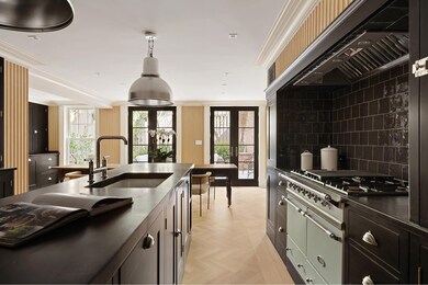 127 W 11th St, New York, NY 10011 - photo 4