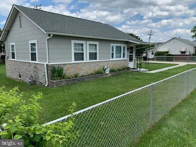 558 Compass Rd E, Middle River, MD 21220 - photo 3