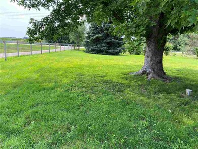 9481 W Front Rd, North Platte, NE 69101 - photo 2