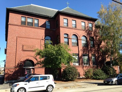 521 Pine St unit 309, Manchester, NH 03104 - photo 5