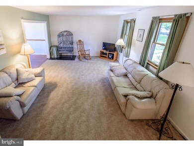 524 Old Mill Dr, Langhorne, PA 19047 - photo 3