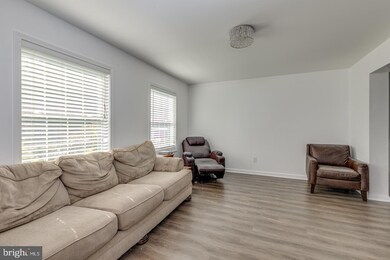 519 Oak Ave, Woodbury, NJ 08096 - photo 5